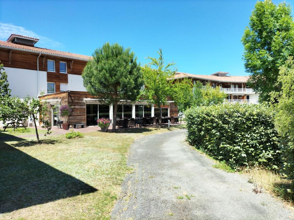 Villa Rose De Mons - Residence Services Senior La Brede Bagian luar foto